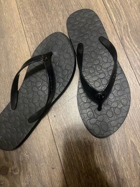 Coach Black Logo-Embossed Flip Flop Sandals